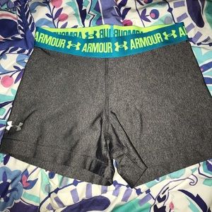 Women’s grey under armour spandex